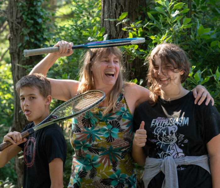 Portrait habitants de l'Îlot Vert, Anneuh et ses enfants
